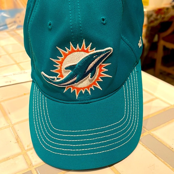MIAMI DOLPHINS  fitted hat -small medium - Picture 1 of 6